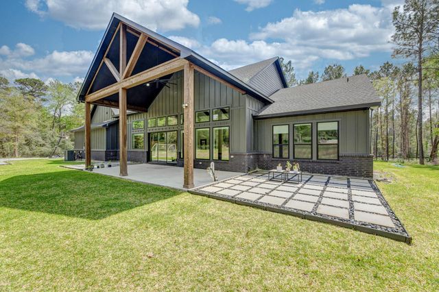 10433 Wagon Pass Trail, Willis, TX 77378