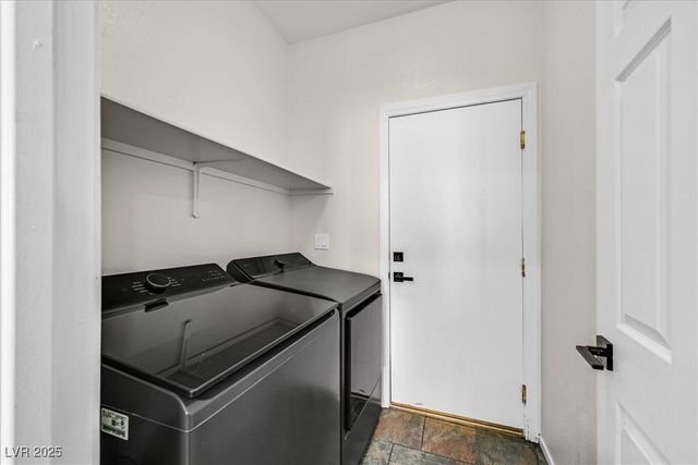 6871 Gold Nugget Drive, Las Vegas, NV 89122