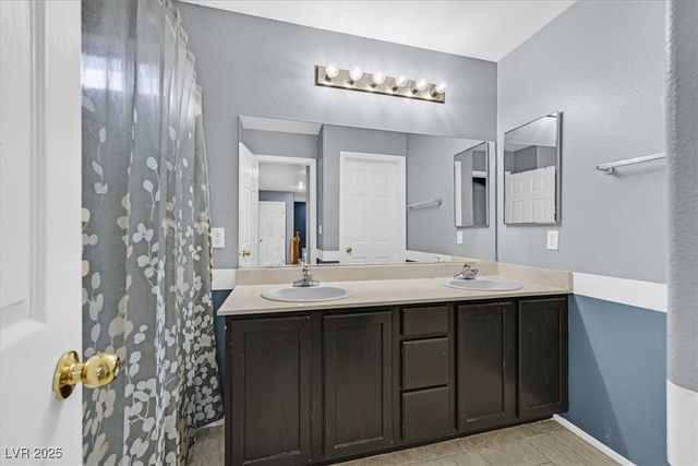 6871 Gold Nugget Drive, Las Vegas, NV 89122