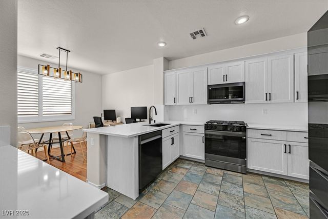 6871 Gold Nugget Drive, Las Vegas, NV 89122