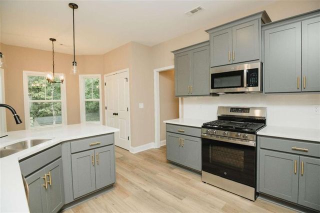 5970 Crowley Drive, Douglasville, GA 30135