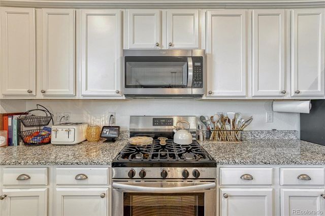6044 Point Rider Circle, Castle Rock, CO 80104