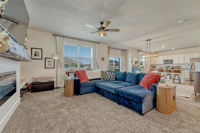 6044 Point Rider Circle, Castle Rock, CO 80104