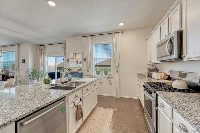 6044 Point Rider Circle, Castle Rock, CO 80104