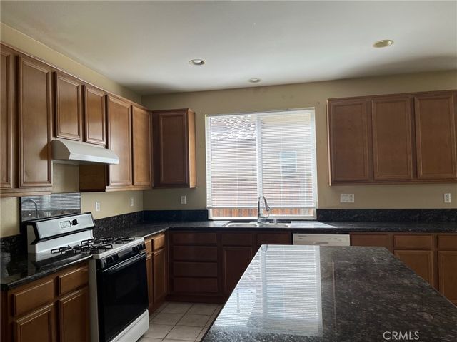 1740 Country Fair Court, San Jacinto, CA 92582