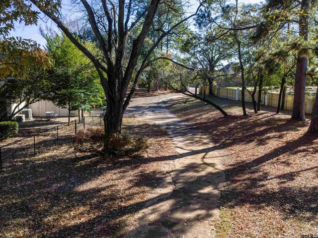 8212 Cambridge Rd, Tyler, TX 75703