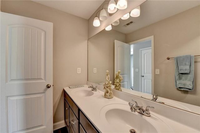1700 Primrose Park Road, Sugar Hill, GA 30518