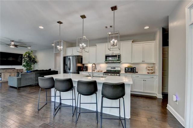 1700 Primrose Park Road, Sugar Hill, GA 30518