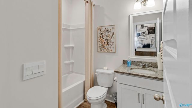 27598 Onyx Court, Athens, AL 35749