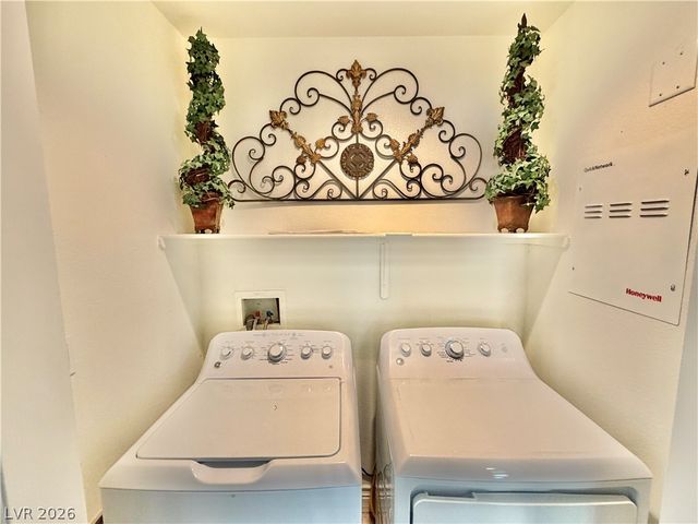 399 CENTER GREEN Drive, Las Vegas, NV 89148