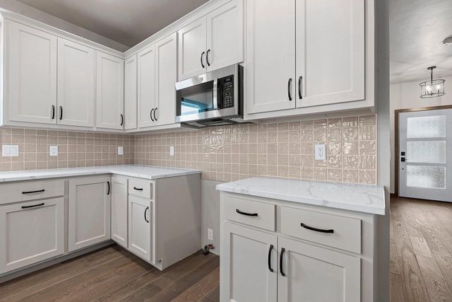 495 PAPERMILL CIRCLE, Kimberly, WI 54136