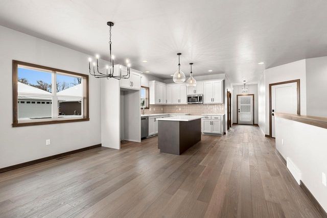 495 PAPERMILL CIRCLE, Kimberly, WI 54136