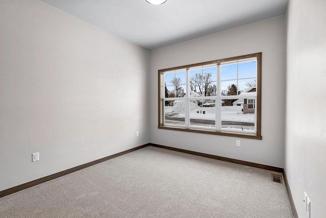 495 PAPERMILL CIRCLE, Kimberly, WI 54136