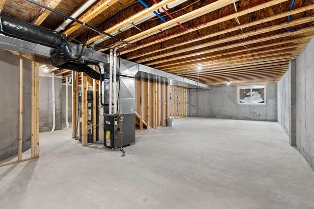 495 PAPERMILL CIRCLE, Kimberly, WI 54136