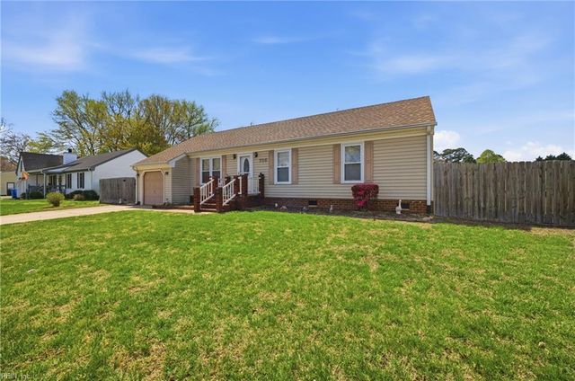 716 Albemarle CT, Chesapeake, VA 23322