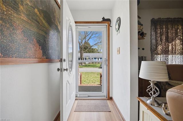 716 Albemarle CT, Chesapeake, VA 23322