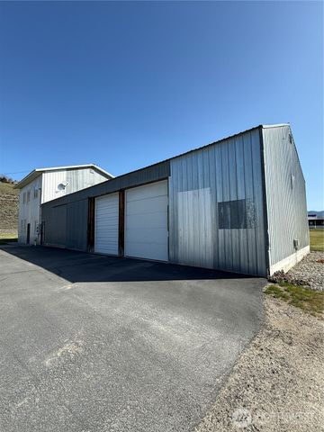 63 Shumway, Omak, WA 98841