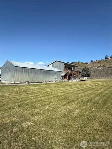 63 Shumway, Omak, WA 98841