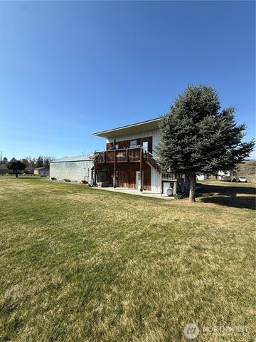 63 Shumway, Omak, WA 98841