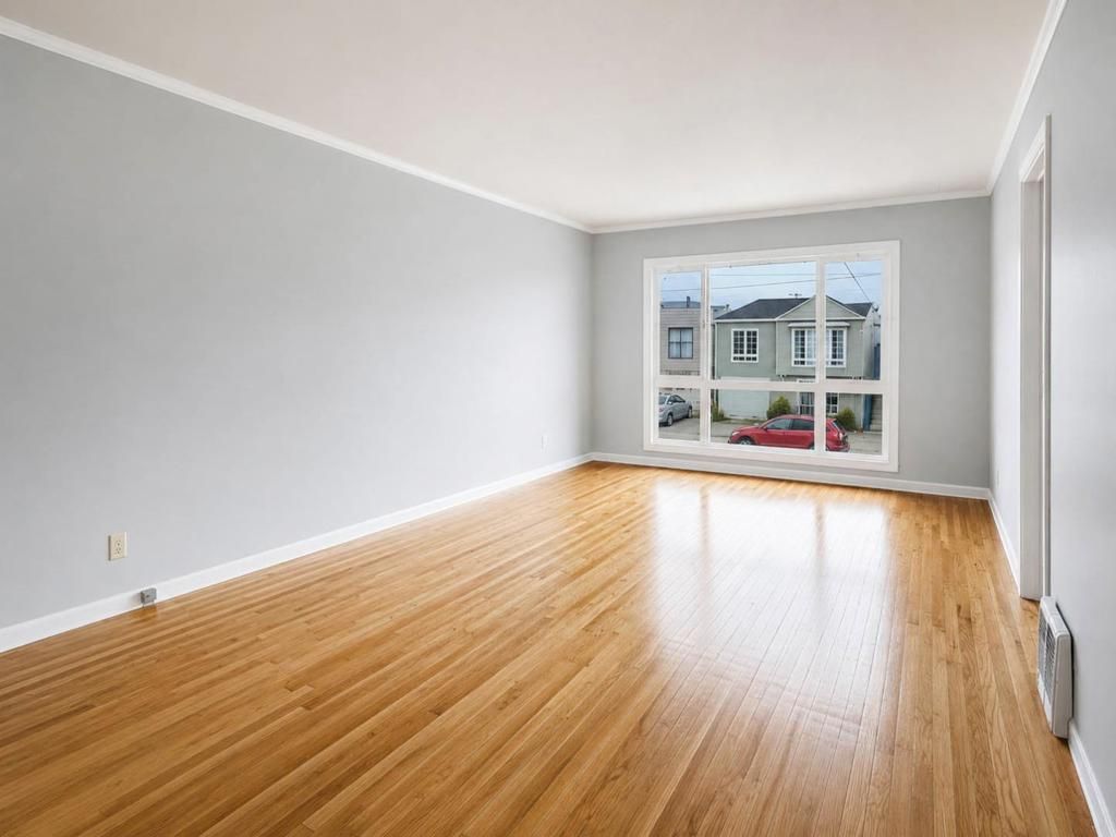 Image 4 of property listing at 2442 41st Avenue, San Francisco, CA 94116