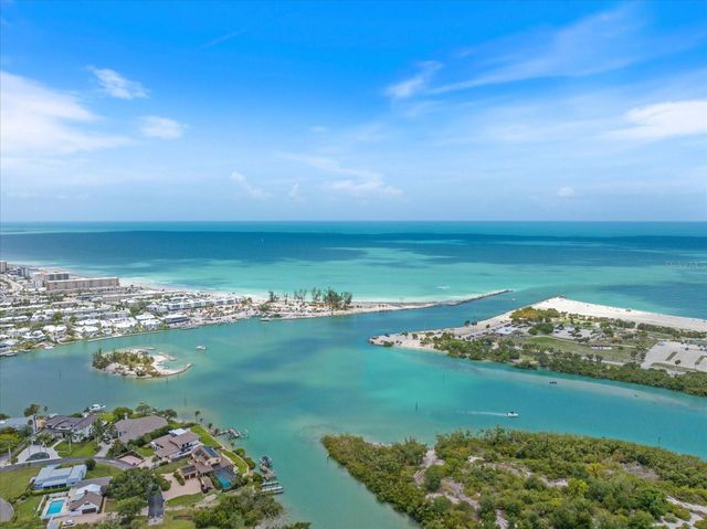 1585 TARPON CENTER DRIVE 20, Venice, FL 34285