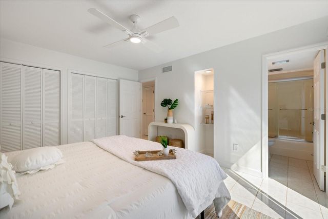 1585 TARPON CENTER DRIVE 20, Venice, FL 34285