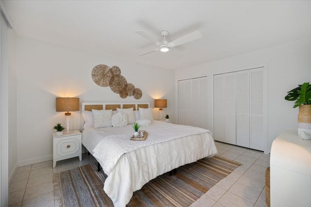 1585 TARPON CENTER DRIVE 20, Venice, FL 34285