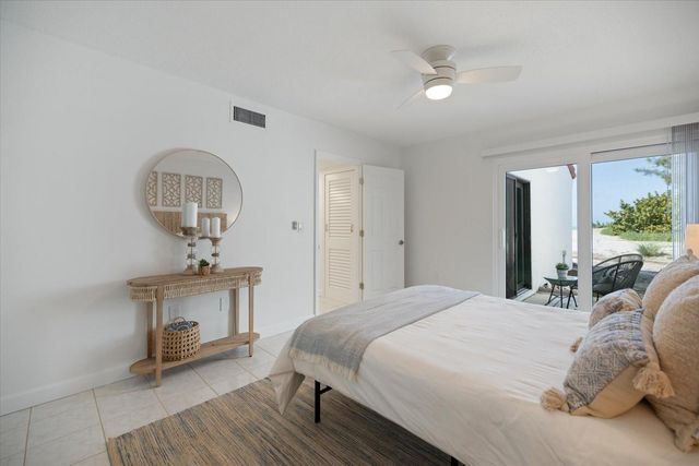 1585 TARPON CENTER DRIVE 20, Venice, FL 34285