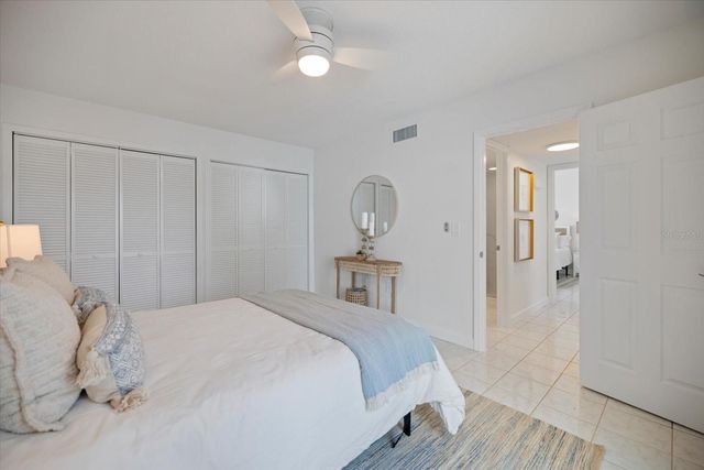1585 TARPON CENTER DRIVE 20, Venice, FL 34285