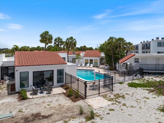 1585 TARPON CENTER DRIVE 20, Venice, FL 34285