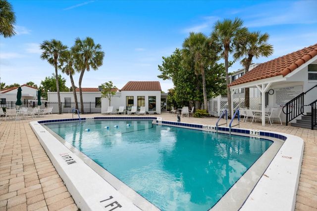 1585 TARPON CENTER DRIVE 20, Venice, FL 34285