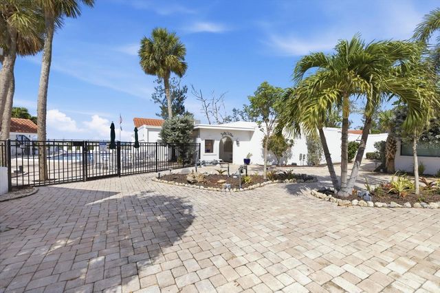 1585 TARPON CENTER DRIVE 20, Venice, FL 34285
