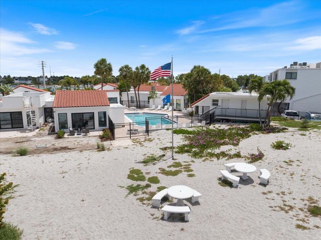 1585 TARPON CENTER DRIVE 20, Venice, FL 34285