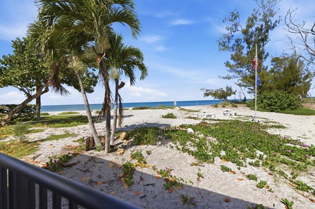 1585 TARPON CENTER DRIVE 20, Venice, FL 34285