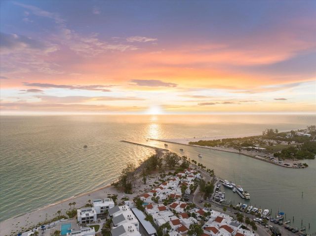 1585 TARPON CENTER DRIVE 20, Venice, FL 34285