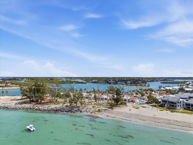1585 TARPON CENTER DRIVE 20, Venice, FL 34285