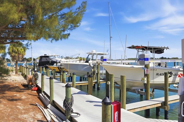 1585 TARPON CENTER DRIVE 20, Venice, FL 34285