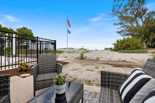1585 TARPON CENTER DRIVE 20, Venice, FL 34285