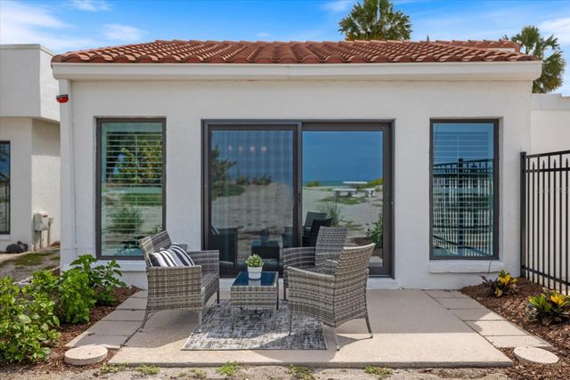 1585 TARPON CENTER DRIVE 20, Venice, FL 34285