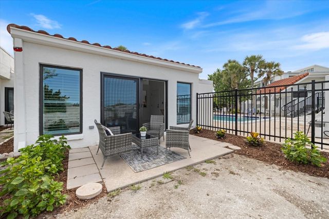 1585 TARPON CENTER DRIVE 20, Venice, FL 34285