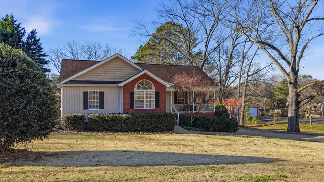 210 Hiwassee Drive NE, Charleston, TN 37310