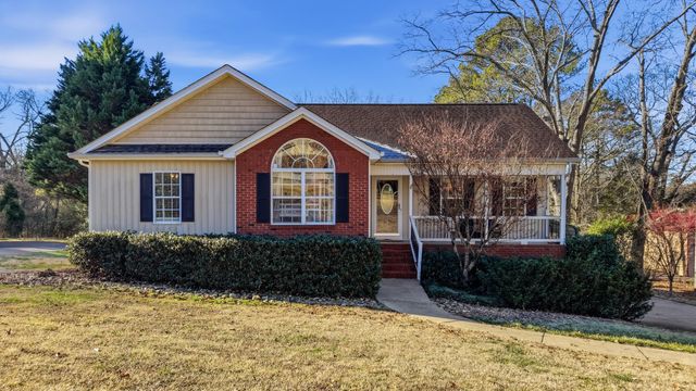 210 Hiwassee Drive NE, Charleston, TN 37310