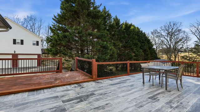 210 Hiwassee Drive NE, Charleston, TN 37310