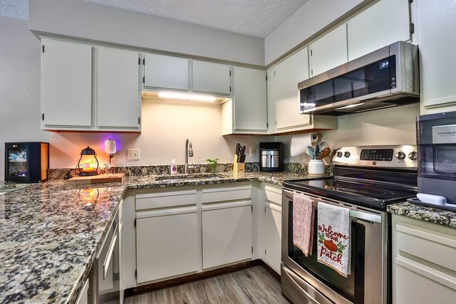 49 Springhouse Drive, Cold Spring, KY 41076