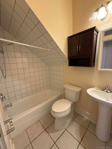 572 21st Street, San Diego, CA 92102