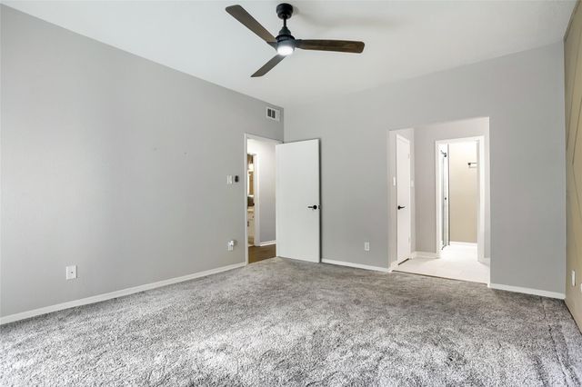 1818 Augusta Drive 13, Houston, TX 77057