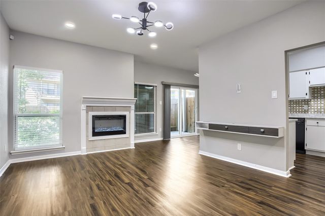 1818 Augusta Drive 13, Houston, TX 77057