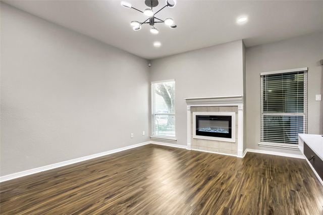 1818 Augusta Drive 13, Houston, TX 77057
