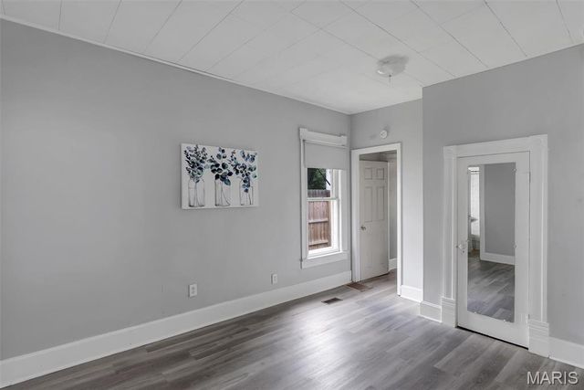 907 Hawley Avenue, Alton, IL 62002