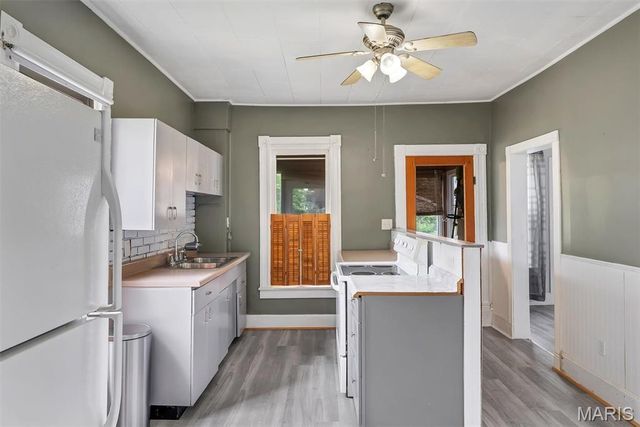 907 Hawley Avenue, Alton, IL 62002